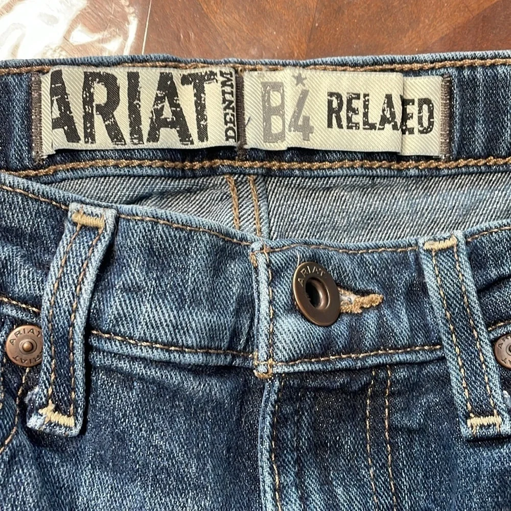 Arita B 4 relaxed jeans